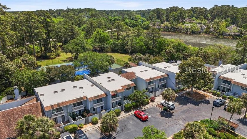 Located in Mariners Cove Club on Hilton Head Island with direct - photo 28