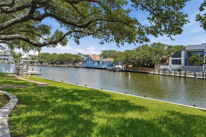 Welcome to this exceptional waterfront home in the highly - photo 33