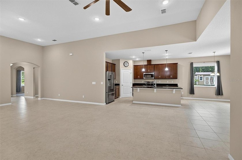 Better than new! Open concept 4 bedroom 3 bath 3 car garage home - photo 36