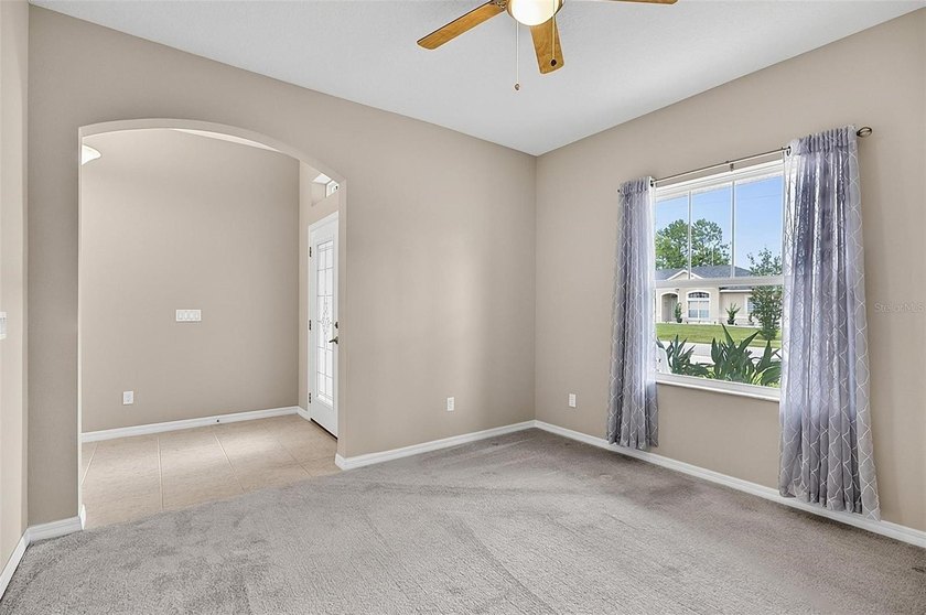 Better than new! Open concept 4 bedroom 3 bath 3 car garage home - photo 47