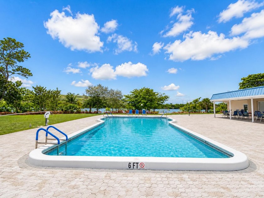 Opportunity knocks! Spacious 2-BEDROOM, 2-BATH ALL-AGES - photo 25