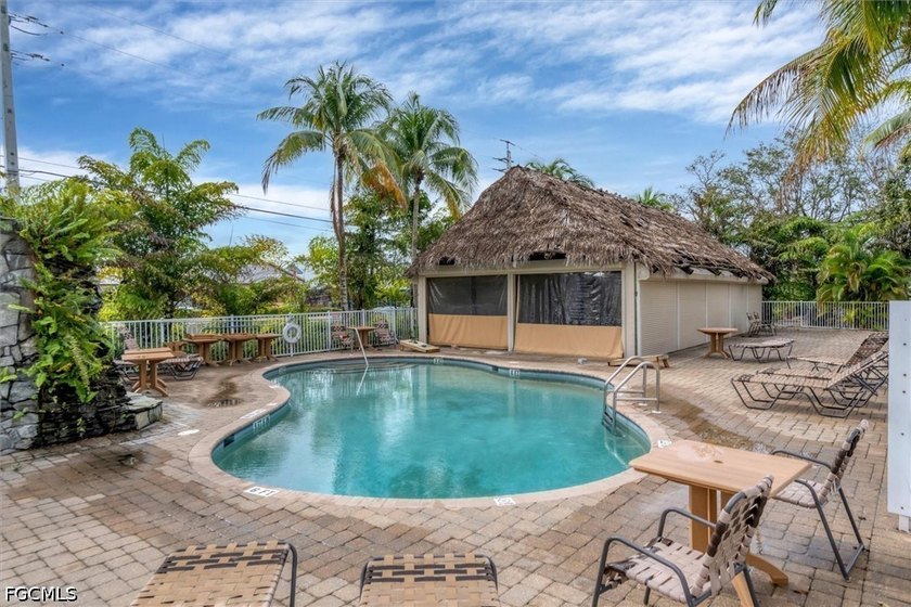 MOTIVATED SELLER!!!! --- WALK TO THE BEACH!!! THIS 3 Bedroom 3 - photo 25