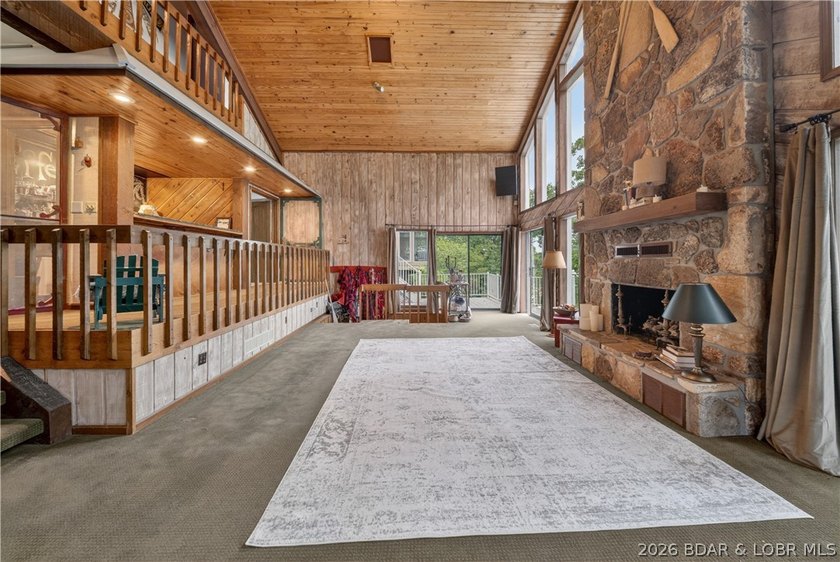 Discover a rare opportunity to own a truly distinctive lakefront - photo 8