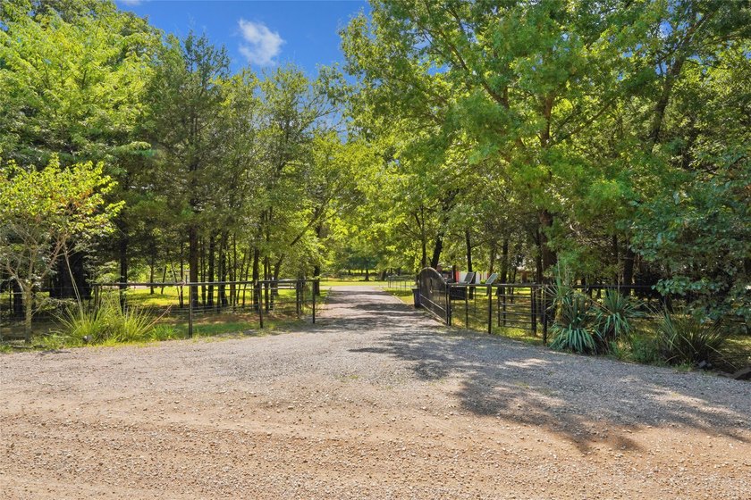 Experience refined country living at its finest in this - photo 34