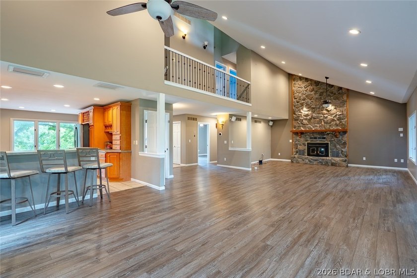 Exceptional value in one of the Lake's most sought-after - photo 10