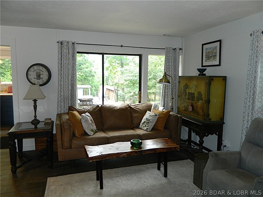 Private Four Seasons Retreat on Expansive Multi-Lot Property! - photo 9