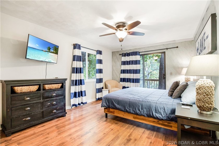 THIS IS IT! Lakefront living at its finest!! This beautifully - photo 9
