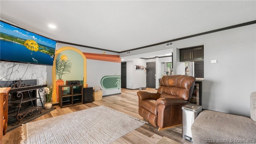 Great Investment Opportunity in Lake Ozark. This 2 Bed 2 Bath - photo 6