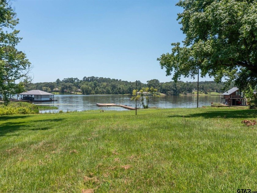AMAZING Lake Tyler location, this gorgeous over-sized 1.4536 ac - photo 2