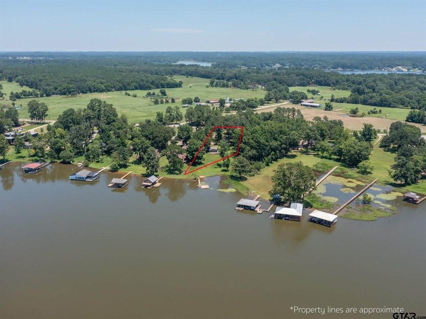 AMAZING Lake Tyler location, this gorgeous over-sized 1.4536 ac - photo 5