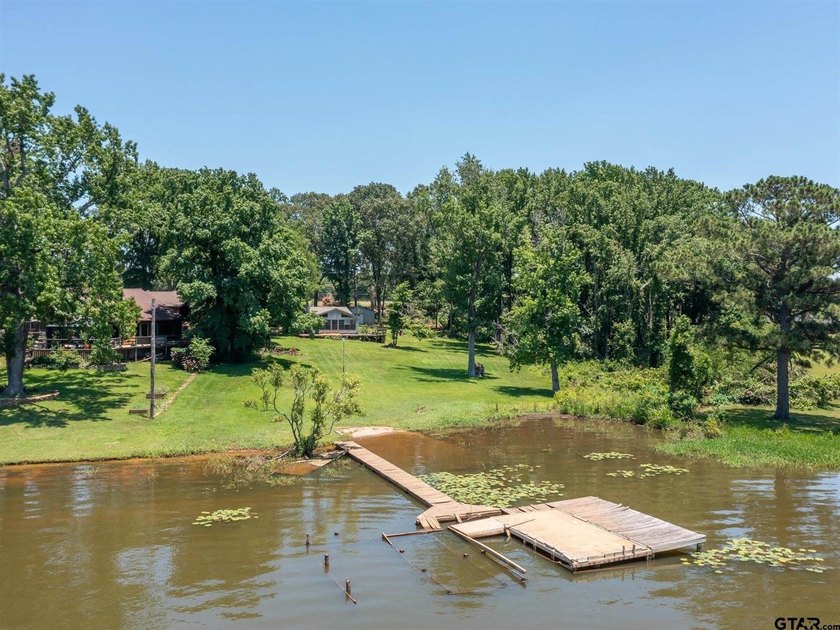 AMAZING Lake Tyler location, this gorgeous over-sized 1.4536 ac - photo 6
