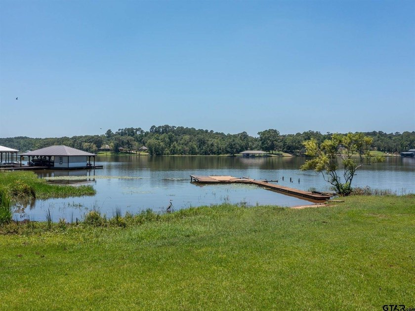 AMAZING Lake Tyler location, this gorgeous over-sized 1.4536 ac - photo 8