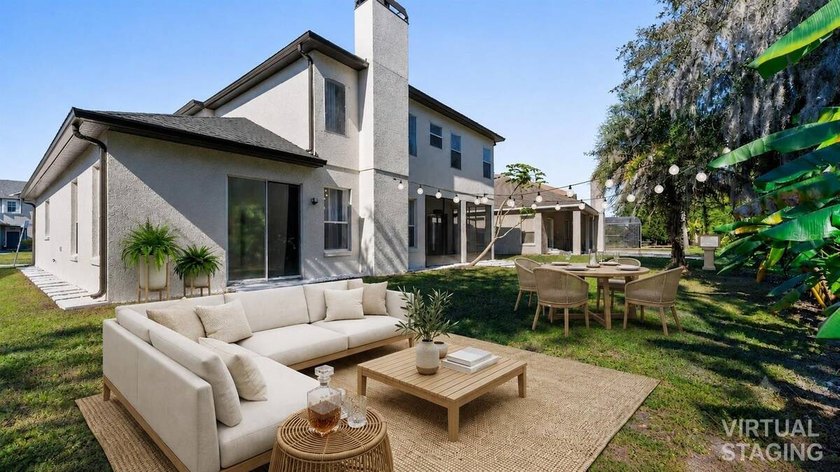 A beautiful, fully remodeled home featuring a new roof and new - photo 41
