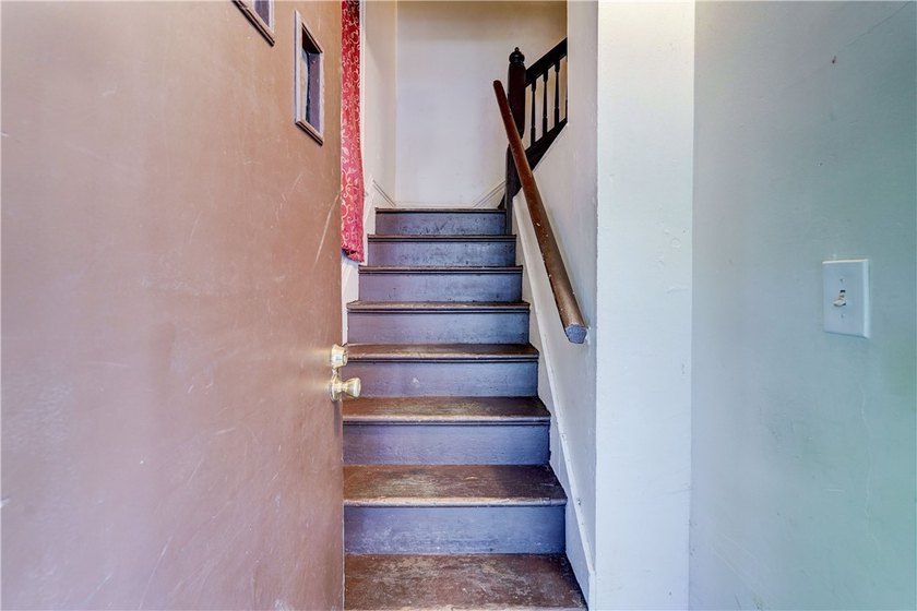 Great investment opportunity for shrewd investors or possible - photo 3
