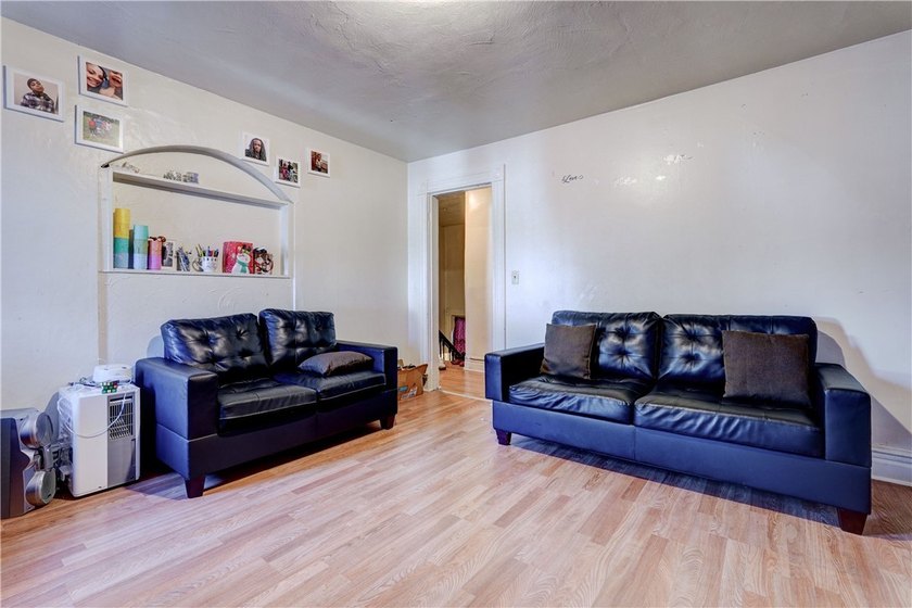 Great investment opportunity for shrewd investors or possible - photo 5