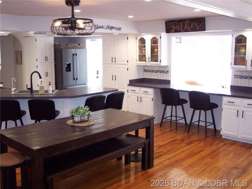 NEW PRICE- Seller has found their new forever home so new buyer - photo 10