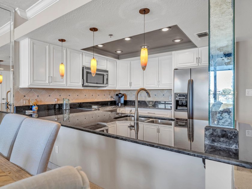 Great unit in sought after East Pass Towers Condominium. This - photo 5