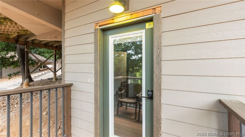 Welcome to this beautifully updated 3-bedroom, 2.5 bath - photo 37