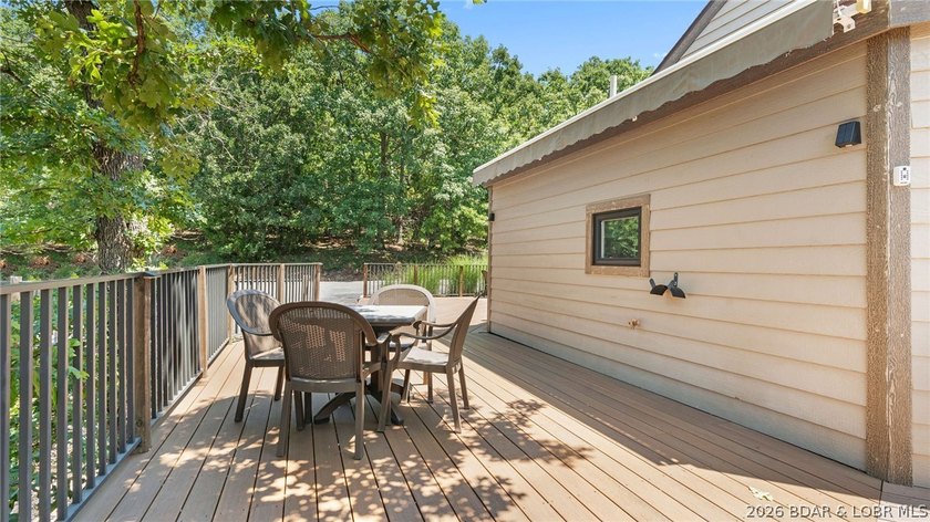 Welcome to this beautifully updated 3-bedroom, 2.5 bath - photo 50