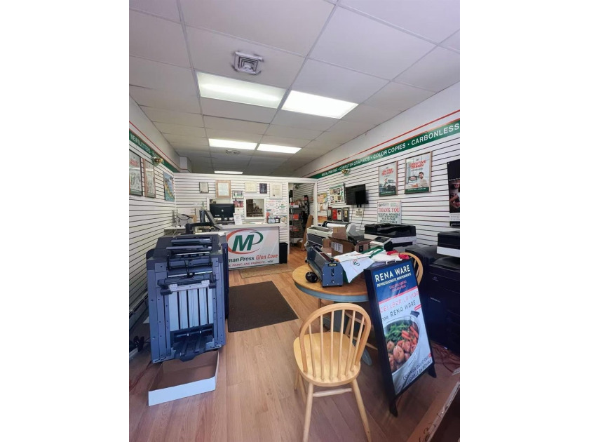 Excellent investment opportunity: Mixed-use building with one - photo 8