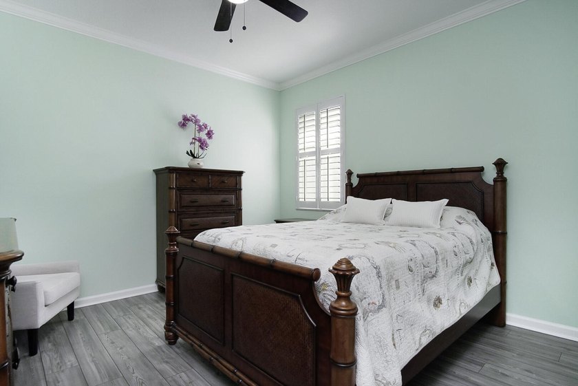 Endless natural light and low maintenance single-level living - photo 11