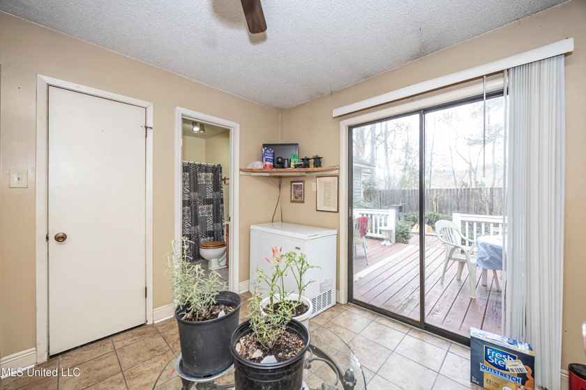 Discover exceptional potential with this 3 bedroom, 2 bath home - photo 31