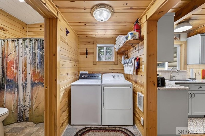 Welcome to 4072 Aspen Ridge, a well maintained mountain retreat - photo 10