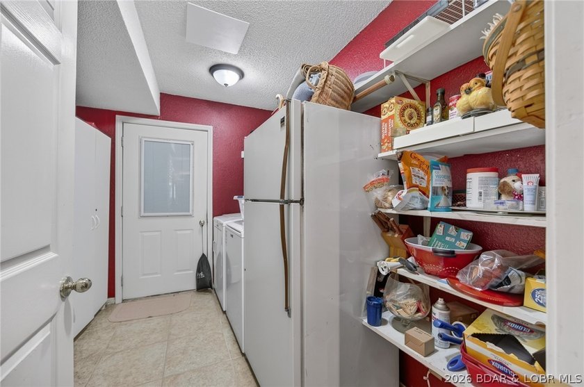 Lakefront living is easy in this 4 bedroom, 2.5 bath home - photo 10