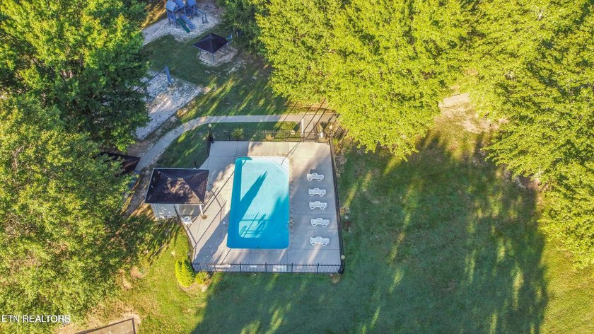 Welcome to easy living in the desirable lakefront community of - photo 15
