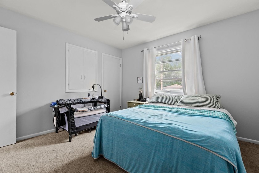 Located in a highly desirable Little Chute location and priced - photo 15