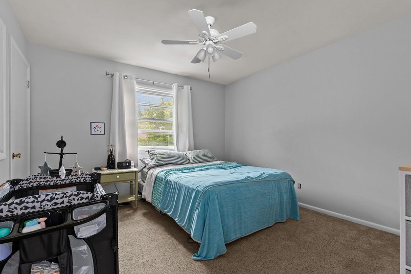 Located in a highly desirable Little Chute location and priced - photo 17