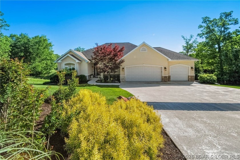 Golf course home with a Boat Slip? That's right this Custom - photo 2