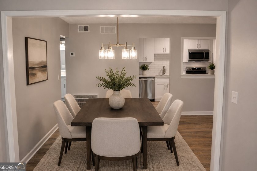 Gorgeous, professionally renovated Woodridge condo located in - photo 12
