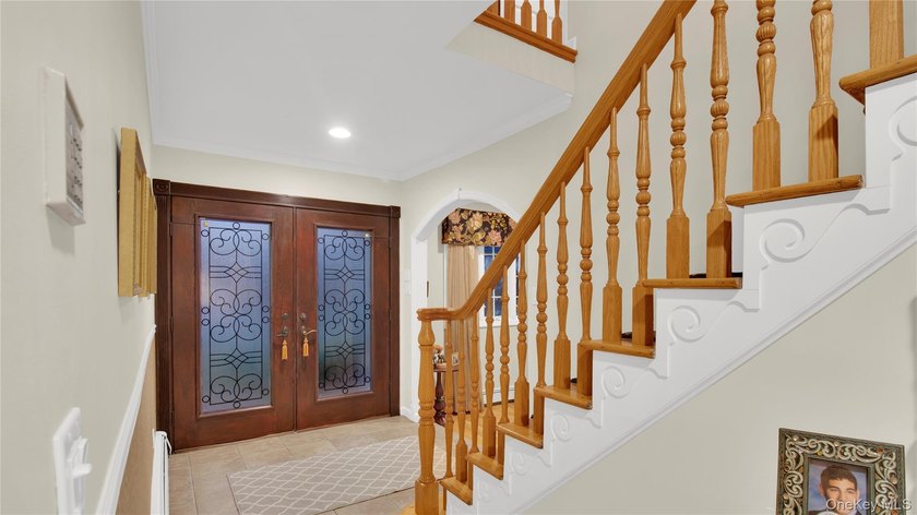 Located in Merrick, this spacious 4 Bedroom, 2.5 Bathroom - photo 6