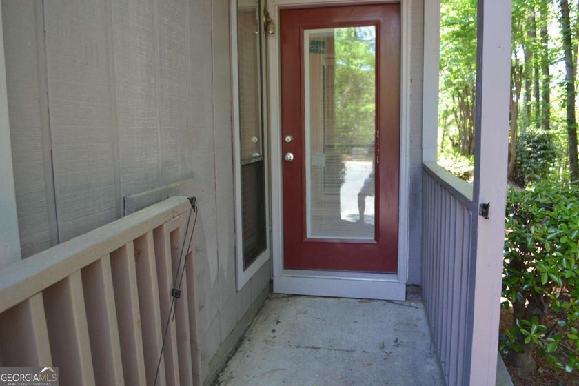 Gorgeous, professionally renovated Woodridge condo located in - photo 22