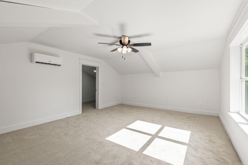 MOTIVATED SELLERS! Fully renovated home in the heart of Clinton - photo 49