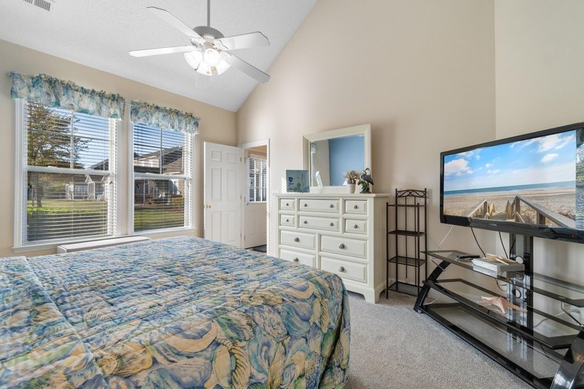 This beautifully maintained 3-bedroom, 2.5-bath condo in the - photo 14