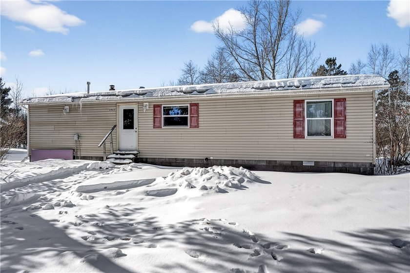 Welcome to an exceptional investment opportunity in the heart of - photo 31