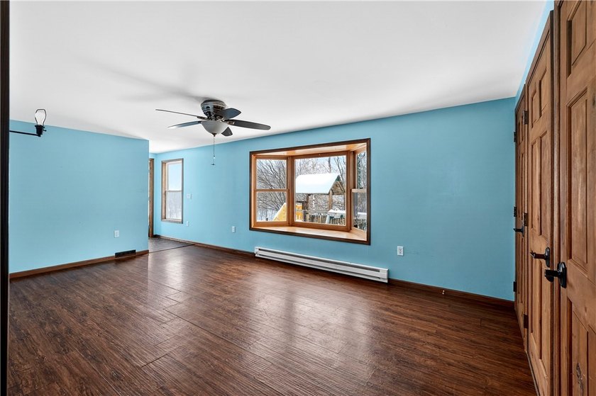 Welcome to an exceptional investment opportunity in the heart of - photo 37