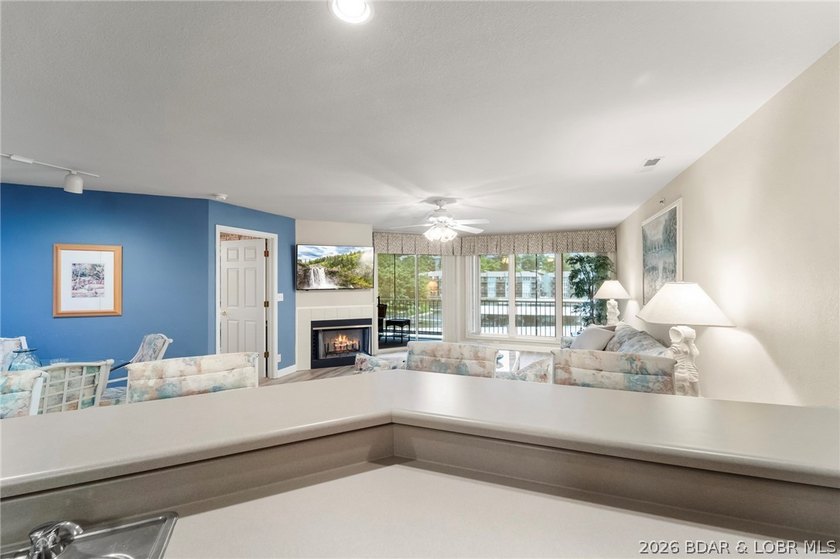 Walk-in level lakefront living in sought-after Bristol Bay! This - photo 10