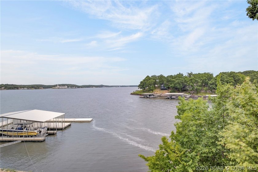 Build your dream lakefront retreat in one of the most - photo 5