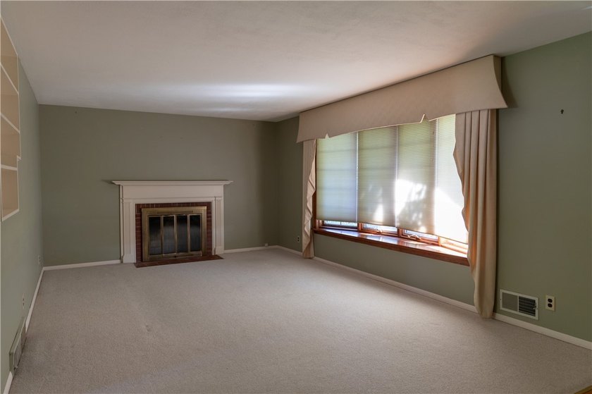 This RANCH is a keeper! Well groomed inside &amp; out (formerly a 3 - photo 5