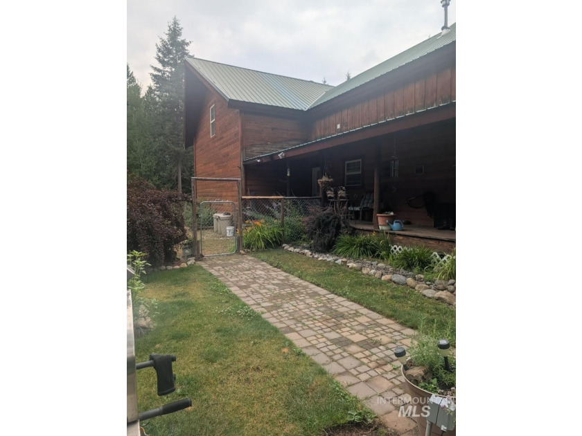 Don't miss this unique opportunity in Athol! Situated on 10 - photo 8