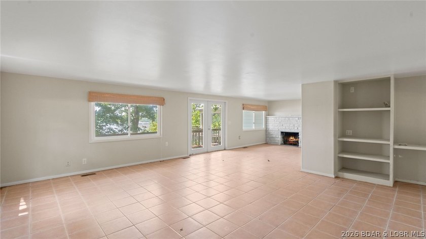 Investor Special with Lakefront &amp; Development Potential! These - photo 2