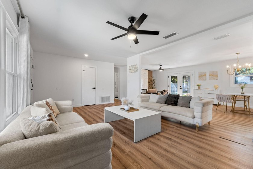 Back on market AT NO FAULT OF THE SELLER! Completely remodeled - photo 7