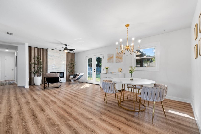 Back on market AT NO FAULT OF THE SELLER! Completely remodeled - photo 8