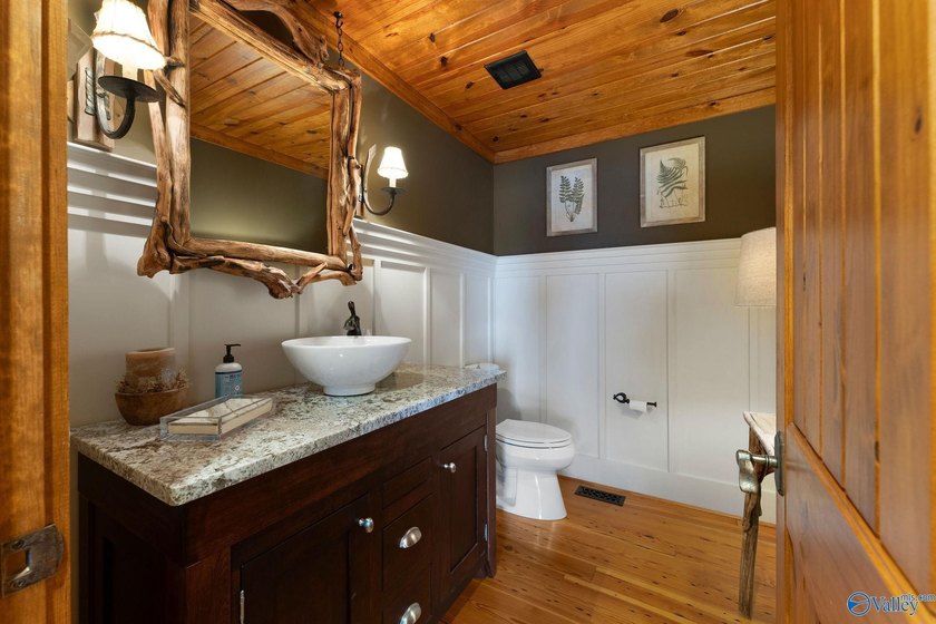 Experience lake living in sought-after Big Nose Estates on Weiss - photo 16