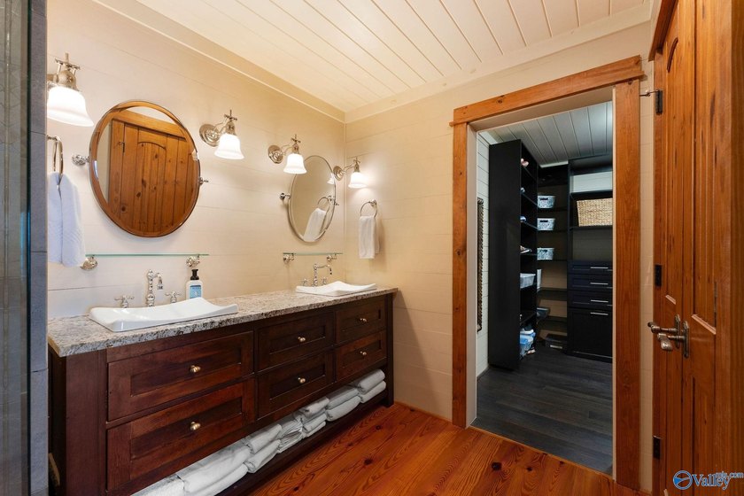 Experience lake living in sought-after Big Nose Estates on Weiss - photo 20