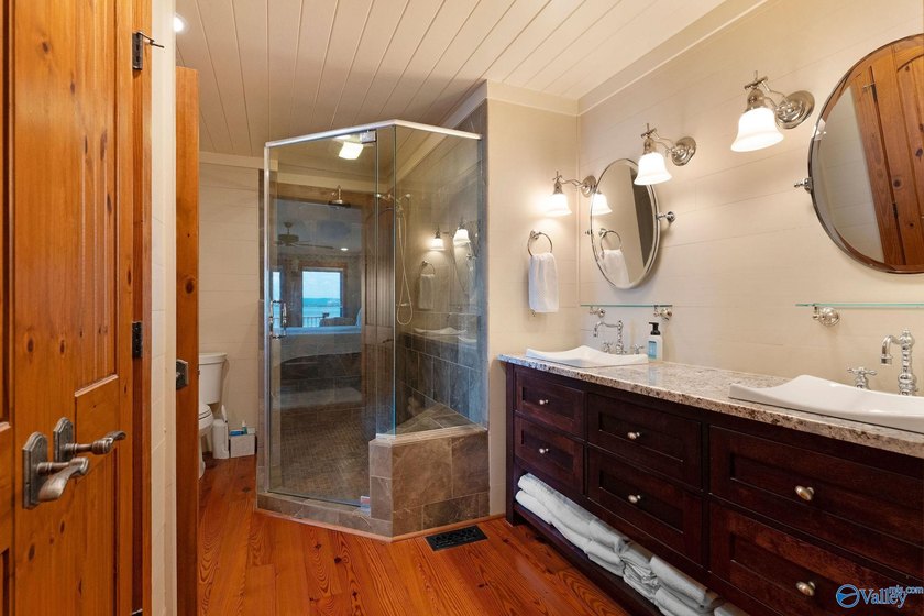 Experience lake living in sought-after Big Nose Estates on Weiss - photo 22