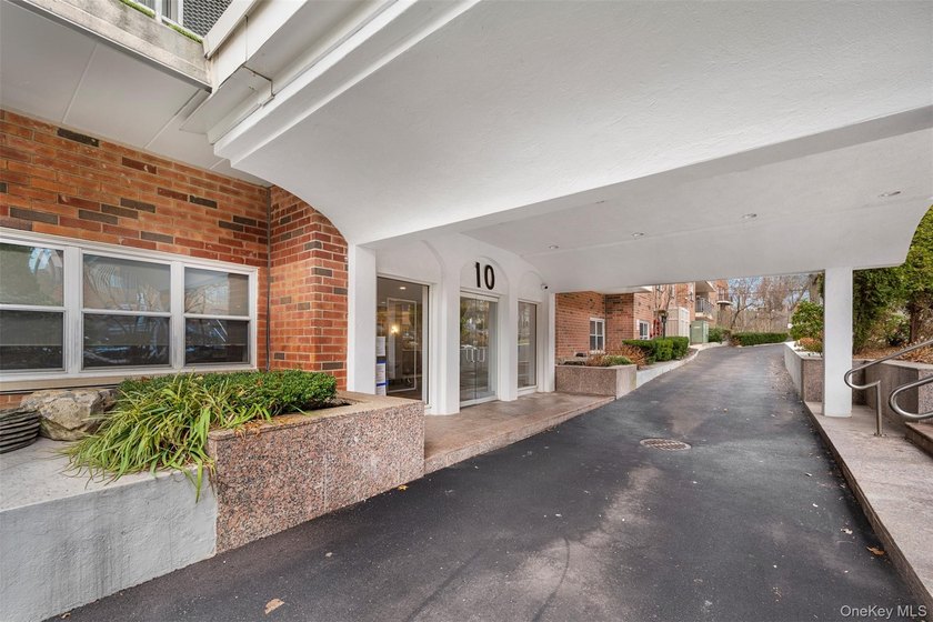 Ipswich House Top-Floor Junior 4 Offering Exceptional - photo 25